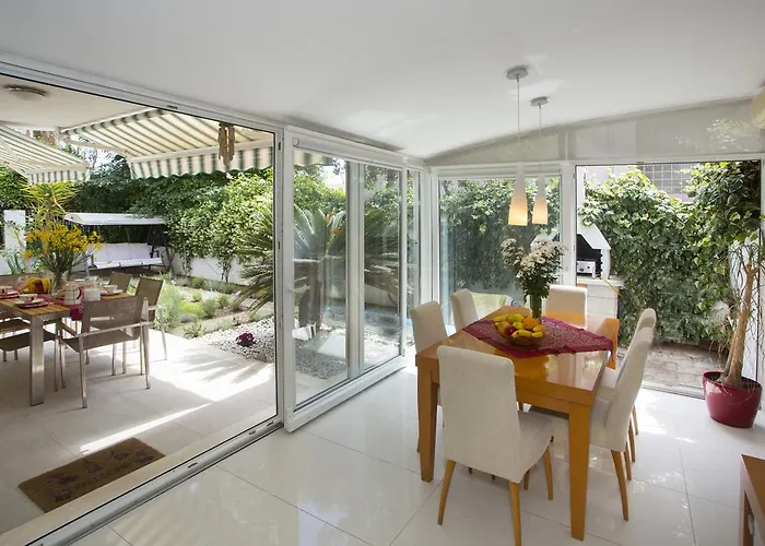 Deluxe Lea With Large Garden