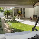 Deluxe Lea With Large Garden