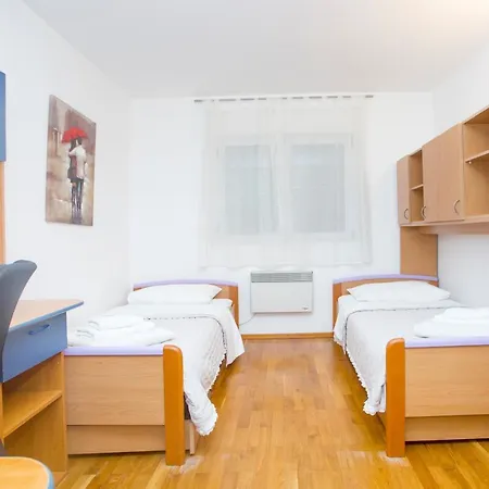 Deluxe Lea With Large Garden Appartement *